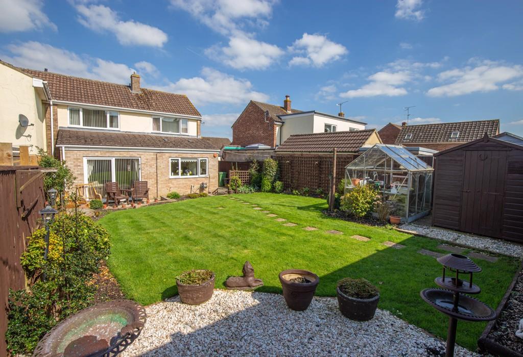 White Lion Park, Malmesbury 3 bed semidetached house for sale £350,000
