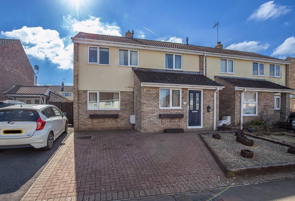 White Lion Park, Malmesbury 3 bed semidetached house for sale £350,000