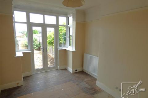 12 Ascot Road, Gravesend, DA12 5AL