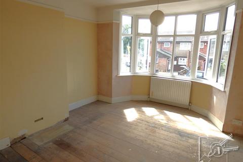 12 Ascot Road, Gravesend, DA12 5AL