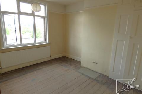 12 Ascot Road, Gravesend, DA12 5AL