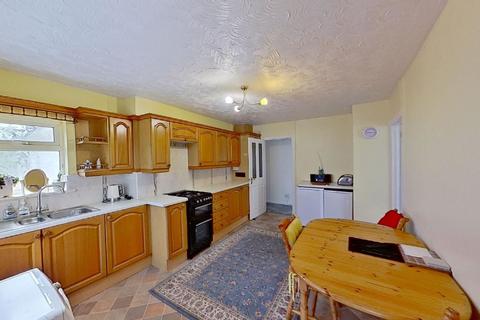 Carlyn Bungalow Bryntaf, Aberfan, Merthyr Tydfil, CF48 4PJ