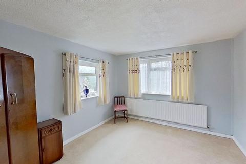 Carlyn Bungalow Bryntaf, Aberfan, Merthyr Tydfil, CF48 4PJ