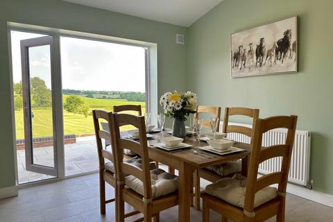 2, Brookhouse Cottage Brookhouse Lane, Callow Hill, Redditch, B97 5PP