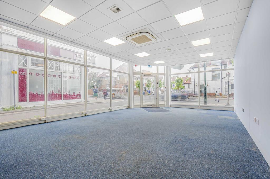 Forest Real estate1033  Finchley Road2.JPG