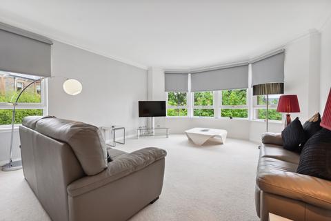 Flat 2/4, 10 Beaconsfield Road, Glasgow, G12 0PW
