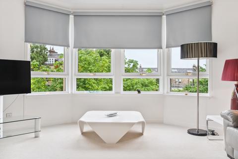Flat 2/4, 10 Beaconsfield Road, Glasgow, G12 0PW