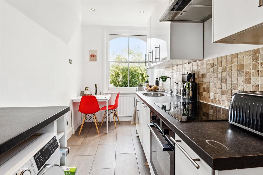 Apartment in London, Taverner Square, Highbury - More