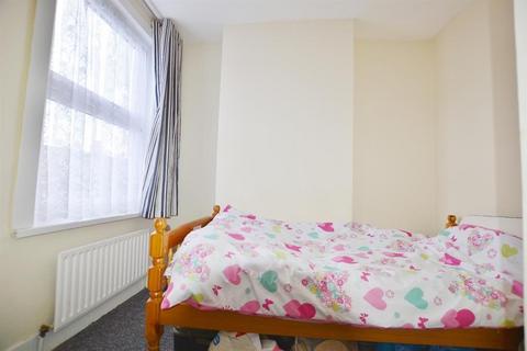 3 bedroom terraced house for sale, Woodend Road, Walthamstow, E17