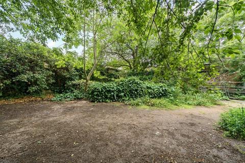 1 bedroom property with land for sale, Pembroke Road,  London,  N10,  Muswell Hill,  N10