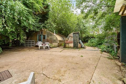 1 bedroom property with land for sale, Pembroke Road,  London,  N10,  Muswell Hill,  N10