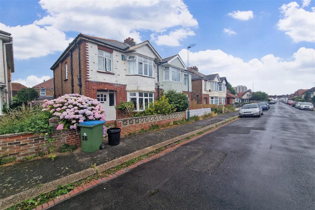 Cavendish Road, Bognor Regis, PO21 4 bed semidetached house to rent
