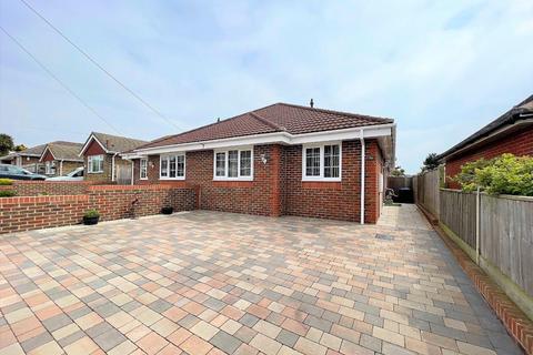 3 bedroom chalet for sale, Phyllis Avenue, Peacehaven BN10