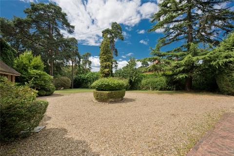The Lime Brooks Close, Weybridge, KT13 0LX