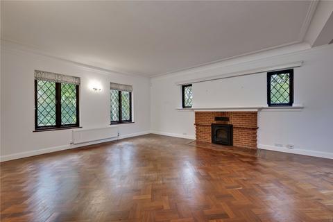 The Lime Brooks Close, Weybridge, KT13 0LX