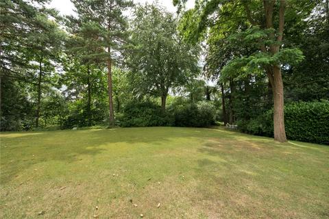 The Lime Brooks Close, Weybridge, KT13 0LX