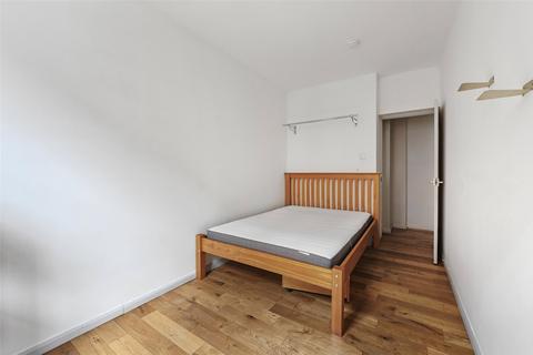 Flat 4, Dauncy House Webber Row, London, SE1 8QS