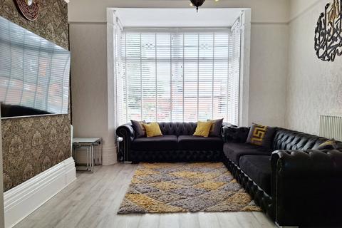 124 Werneth Hall Road, Oldham, OL8 4BG