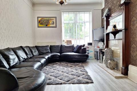 124 Werneth Hall Road, Oldham, OL8 4BG