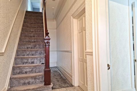 124 Werneth Hall Road, Oldham, OL8 4BG