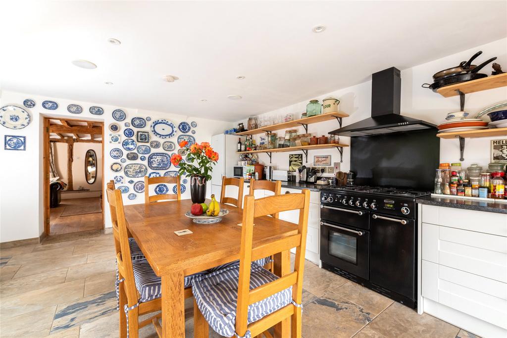 Kitchen/Dinhing Room