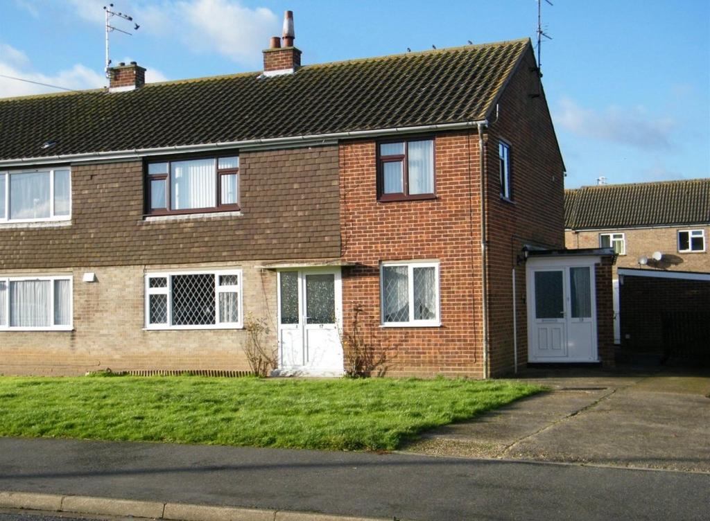 Perrin Avenue, Skegness, Lincolnshire, PE25 2NR 2 bed ground floor flat