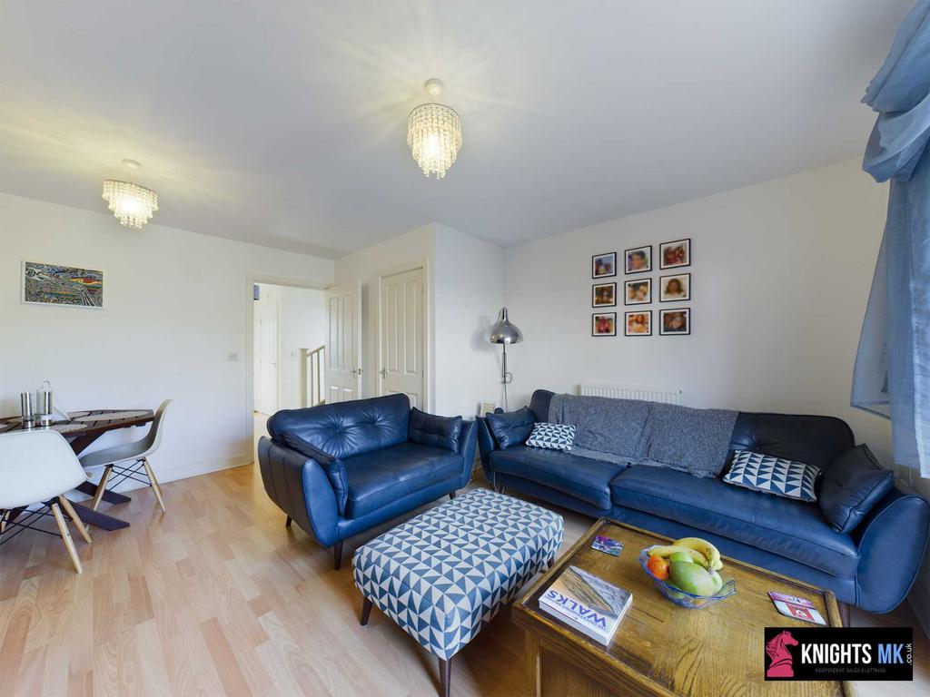 Blythebridge, Milton Keynes MK10 3 bed semidetached house for sale £