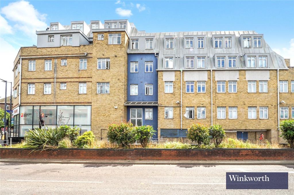 Bluepoint Court, 203 Station Road, Harrow, Middlesex, HA1 2 bed apartment for sale £375,000