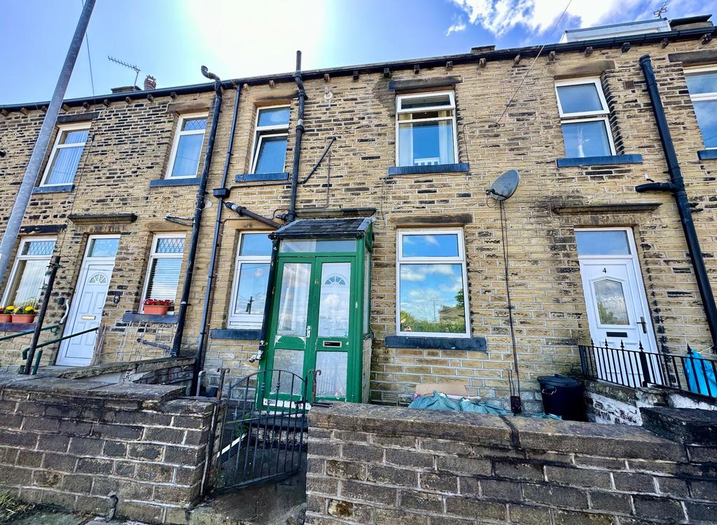 Albert View, Halifax, HX2 0HS 2 bed terraced house for sale £70,000