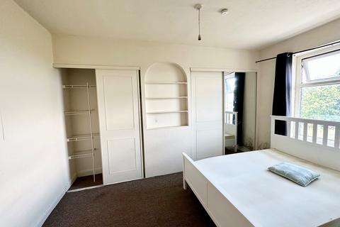 6 Albert View, Halifax, HX2 0HS