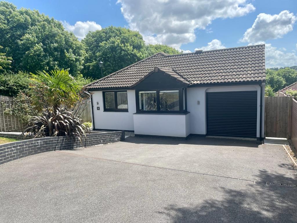 Dewberry Drive, Barnstaple, EX31 2 bed detached bungalow £1,200 pcm