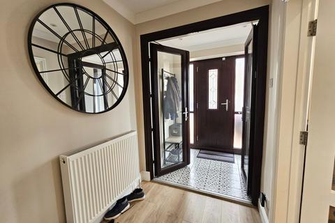 4 bedroom semi-detached house for sale, Springwell Road,  Hounslow, TW5