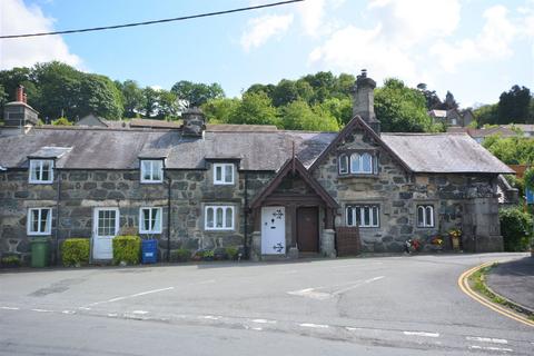 3 Maes Caled, Dolgellau, LL40 1UF