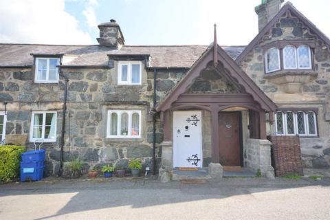 3 Maes Caled, Dolgellau, LL40 1UF