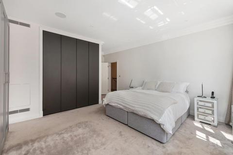 3 bedroom apartment to rent, Kidderpore Avenue, Hampstead, London, NW3