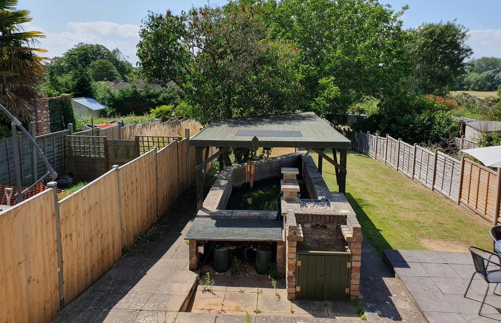 47 Melford Road, Sudbury, Suffolk... 2 bed terraced house £150,000