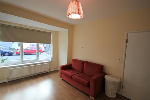 3 bedroom terraced house to rent, Chaplin Road, Dagenham, Essex