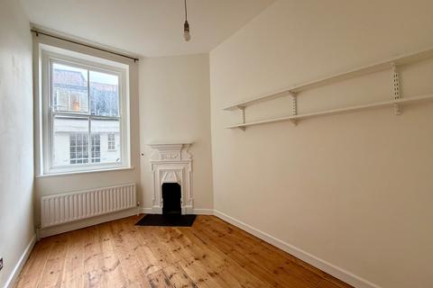 1 bedroom apartment to rent, Elthorne Road, Archway