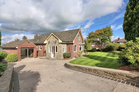 4 bedroom bungalow to rent, Grimshaw Lane, Bollington