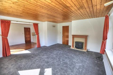 4 bedroom bungalow to rent, Grimshaw Lane, Bollington