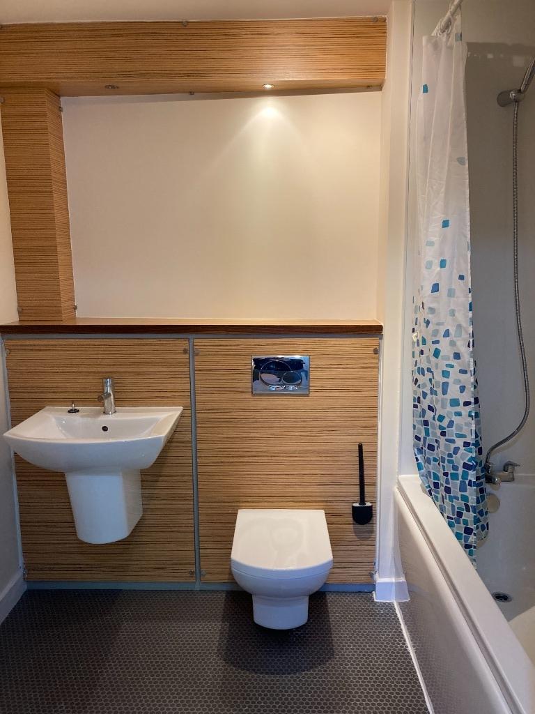 Apartment in Edinburgh - View 5