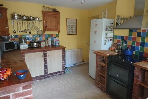 Primrose Cottage, 10 Burn Brae, Twynholm, Kirkcudbright, DG6 4NU