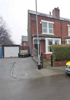 3 bedroom end of terrace house to rent, Burley, Leeds, LS4