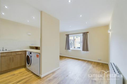 1 bedroom flat to rent, St. Benedicts Close, Tooting, SW17