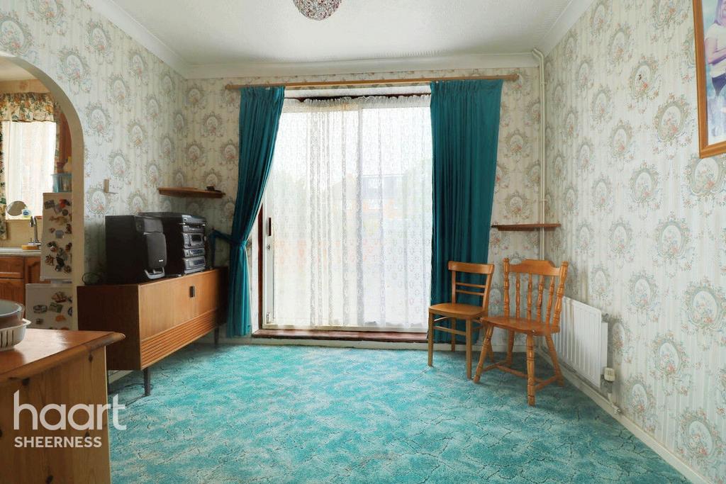 St Agnes Gardens, Sheerness 3 bed semidetached house for sale £280,000