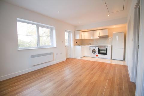 1 bedroom flat to rent, Kings Hedges Road, Cambridge, Cambridgeshire