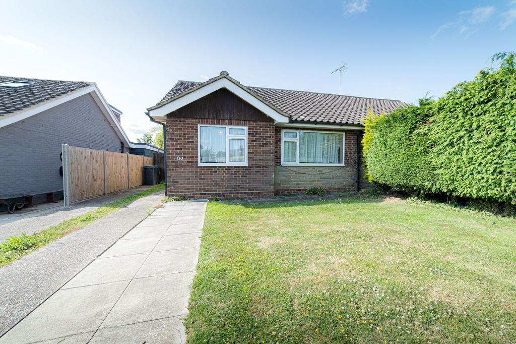 Swalecliffe Road, Whitstable, CT5 2 bed semidetached bungalow for sale
