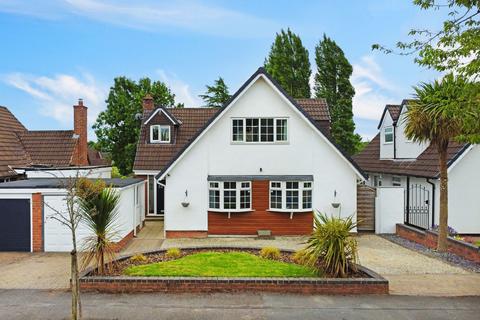 5 bedroom detached house for sale - Broadfern Road, Knowle, B93