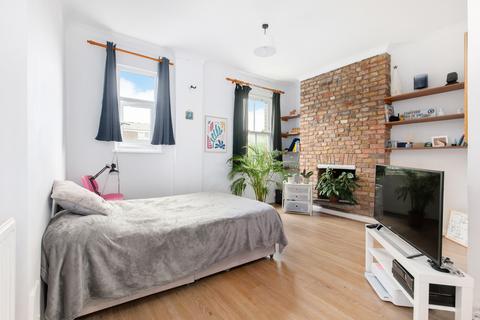 2 bedroom maisonette for sale, Camden Street, London NW1