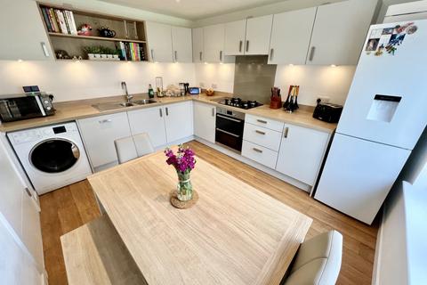 6 Auldlea Gardens, Beith, KA15 2EP
